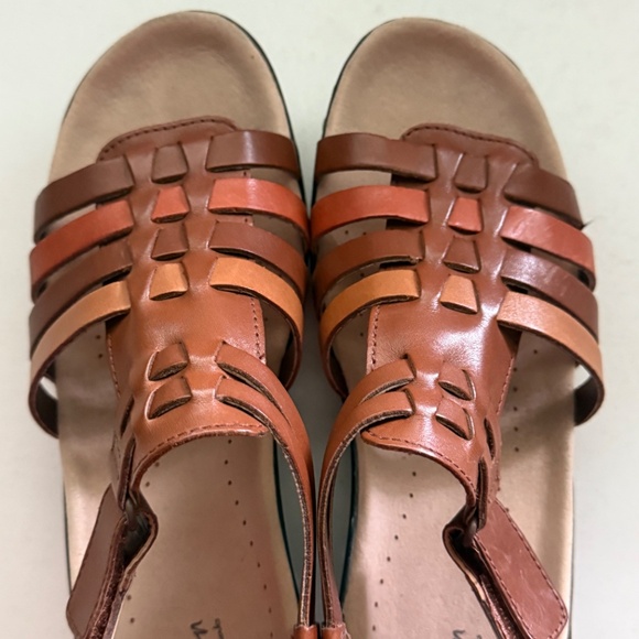 Clarks Lexi Bridge Summer Sandals in Tan Combi Leather 9.5 - Picture 2 of 10